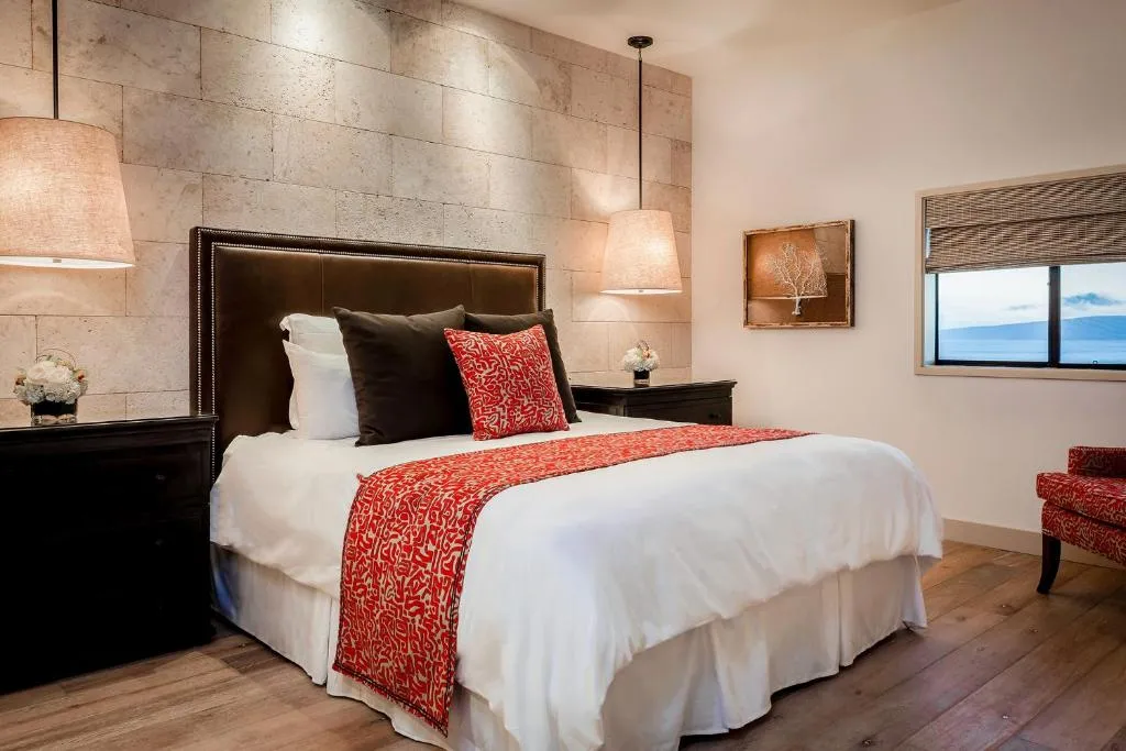 Partial Ocean View One Bedroom Suite