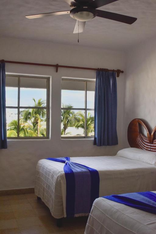 Hotel Quijote Inn - Double Room With Two Double Beds
