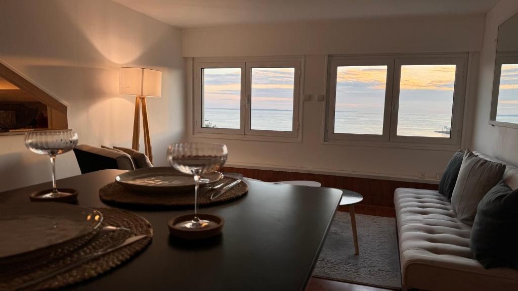 Istumisnurk majutusasutuses Studio avec vue mer à Pontaillac