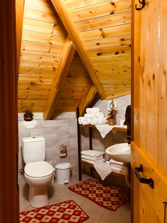 Koupelna v ubytování Kore Guest House