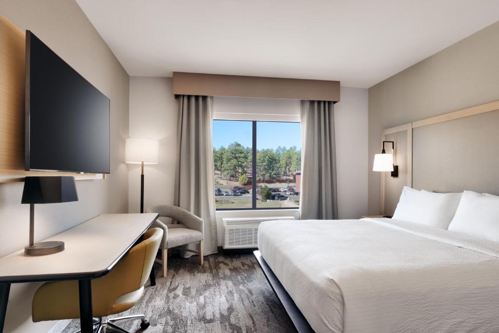 Fairfield by Marriott Inn & Suites Show Low photo