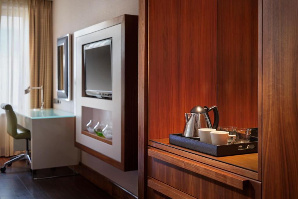 TV a/nebo společenská místnost v ubytování Sheraton Grand Hotel & Spa