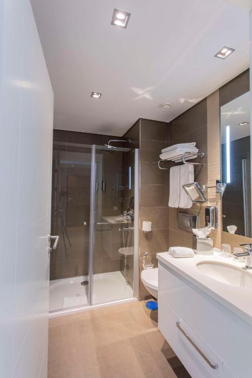 Radisson Residences Avrupa TEM Istanbulにあるバスルーム