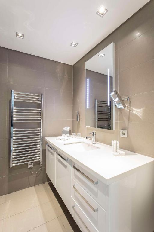 Radisson Residences Avrupa TEM Istanbulにあるバスルーム