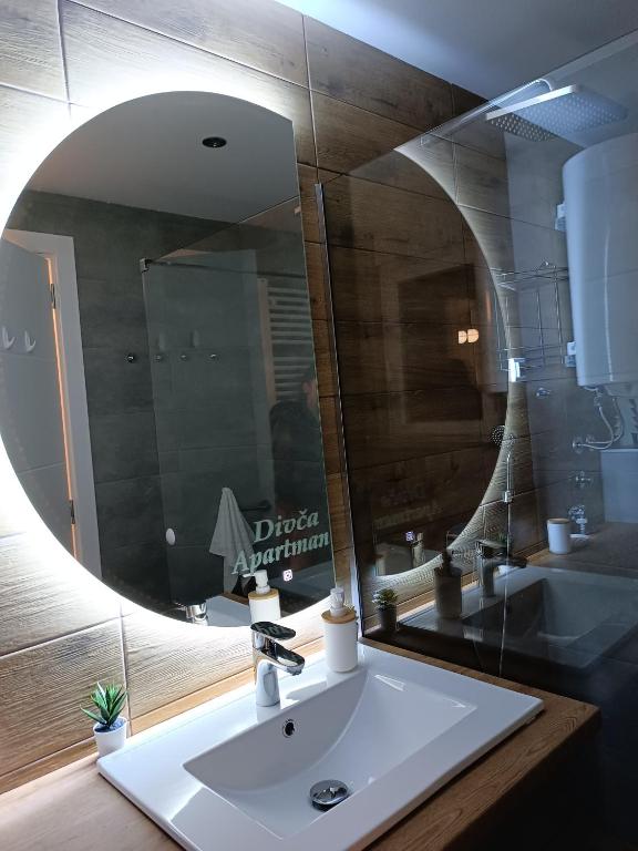 Kupatilo u objektu DIVČA apartman