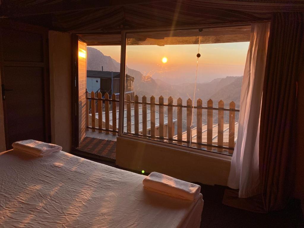 Dana’s Trail Hotel - Deluxe Double Room With Balcony