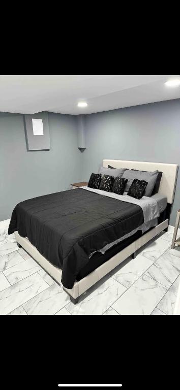 Lovely Private 1-bedroom with free parking - One-Bedroom Apartment