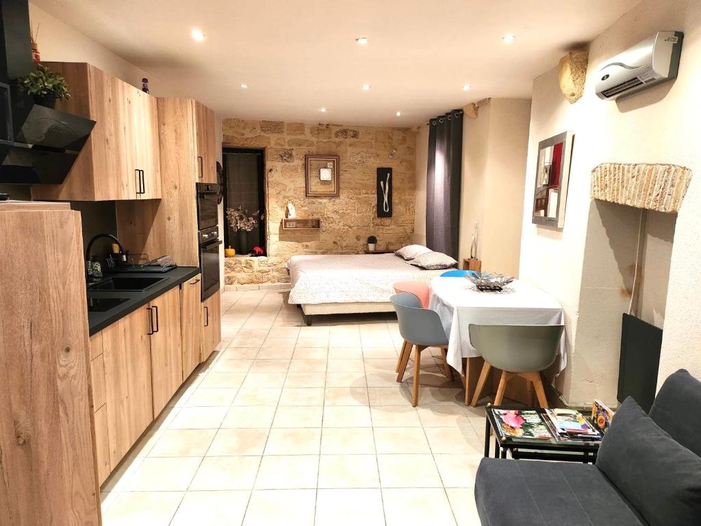 La Venelle - One-Bedroom Apartment