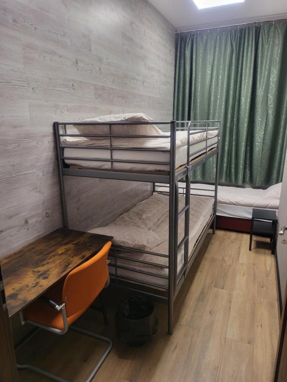 Postel nebo postele na pokoji v ubytování Rooms4Rest Bokserska - Private rooms for tourists - ATR Consulting Sp, z o,o,