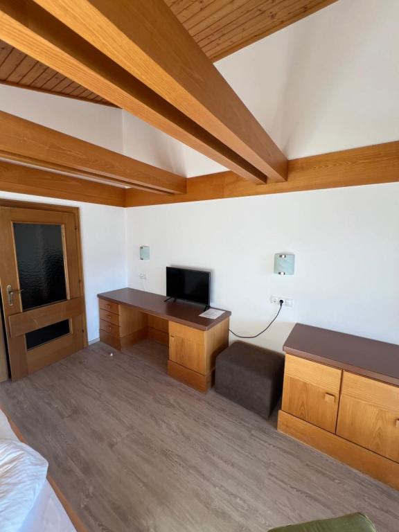 TV a/nebo společenská místnost v ubytování Hotel LukasMayr