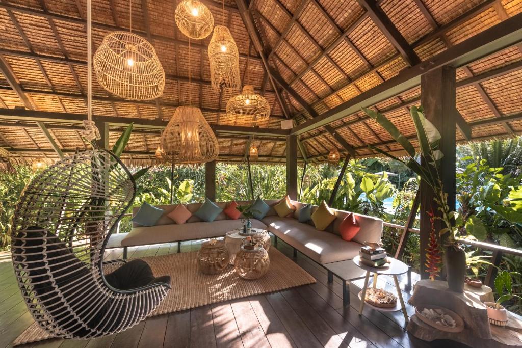 Posezení v ubytování kawayan villa siargao
