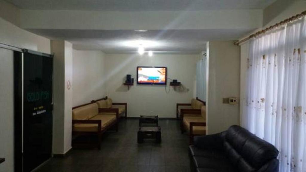  Candeias Hotel Gold Fish