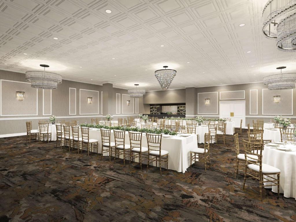 Restoran või mõni muu söögikoht majutusasutuses DoubleTree by Hilton Poughkeepsie