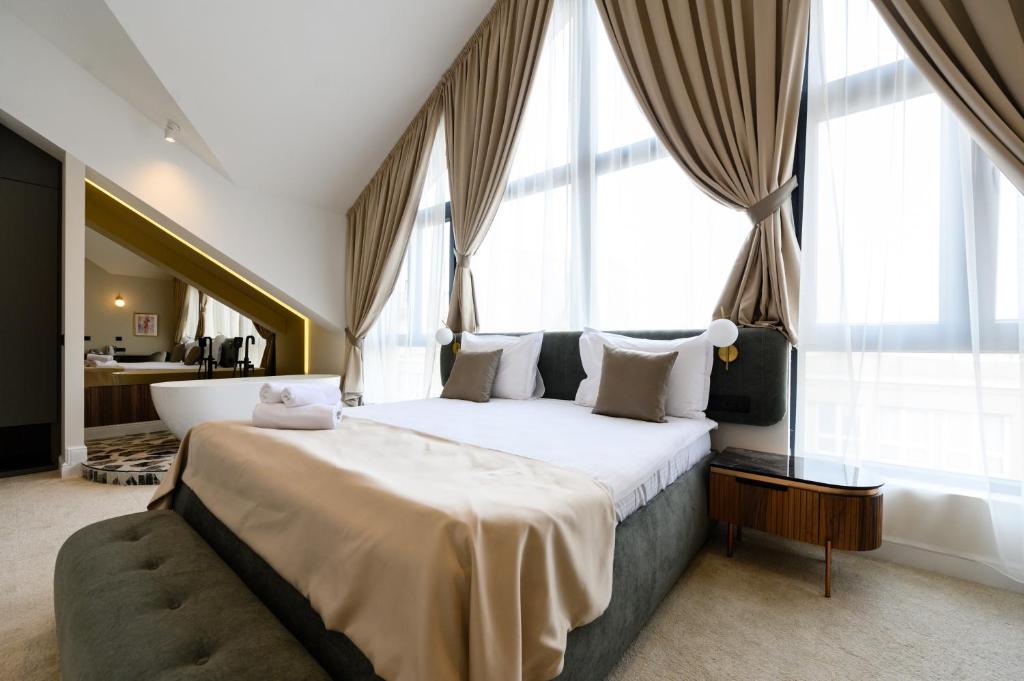 Krevet ili kreveti u jedinici u okviru objekta Hotel Bohemian Garni - Skadarlija