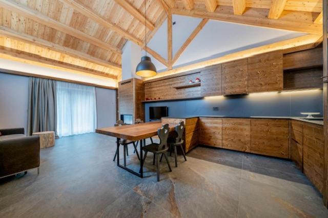 TV a/nebo společenská místnost v ubytování Kile Alpine Resort