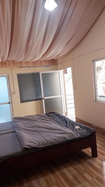 Thảo Linh Home - Double Room With Balcony