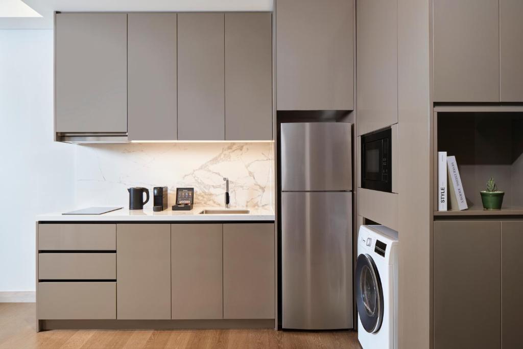 PARKROYAL Serviced Suites Jakarta - 14