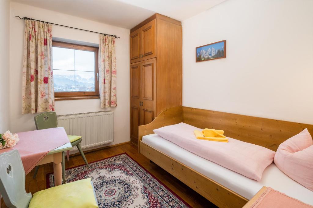 Postel nebo postele na pokoji v ubytování Pension Rainhof