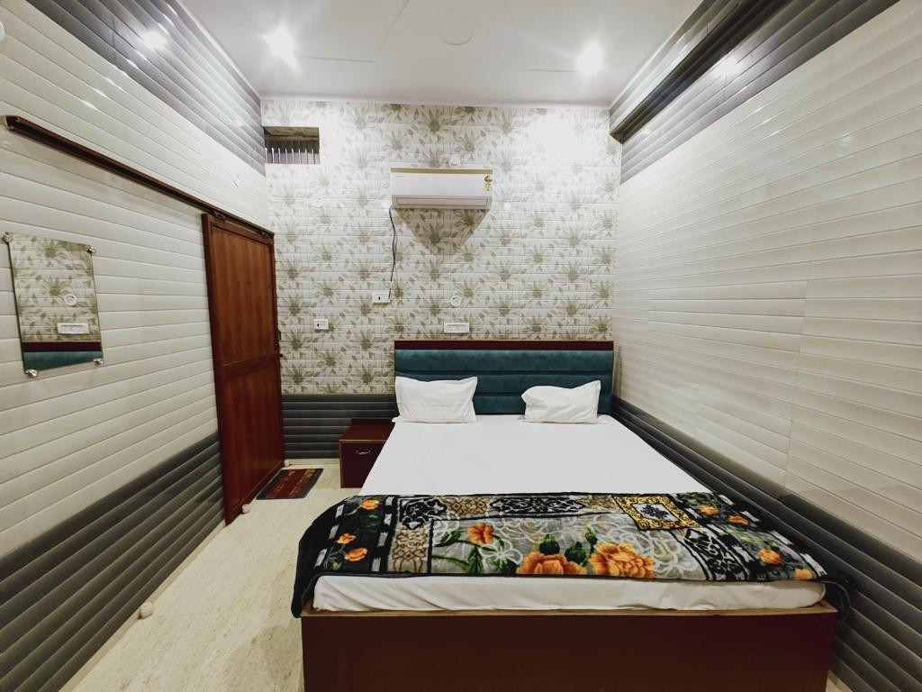 Gallery image of this property