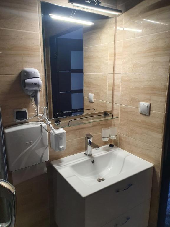 Vonios kambarys apgyvendinimo įstaigoje Comfort Stay, EV, Parking