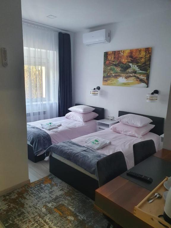 Lova arba lovos apgyvendinimo įstaigoje Comfort Stay, EV, Parking
