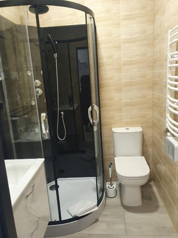 Vonios kambarys apgyvendinimo įstaigoje Comfort Stay, EV, Parking