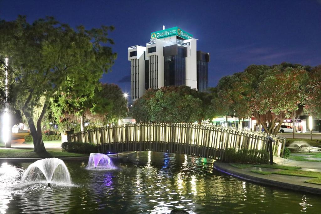 Zahrada ubytování Quality Suites Central Square