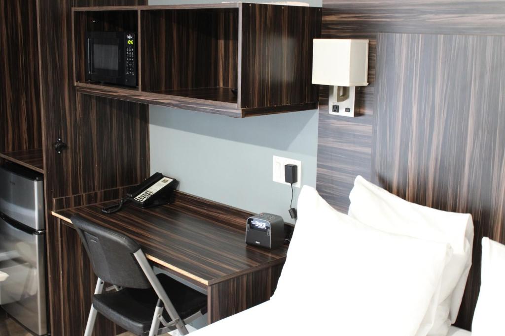 Olux Hotel-Motel-Suites - Deluxe Que Reina Fumar En La Habitación