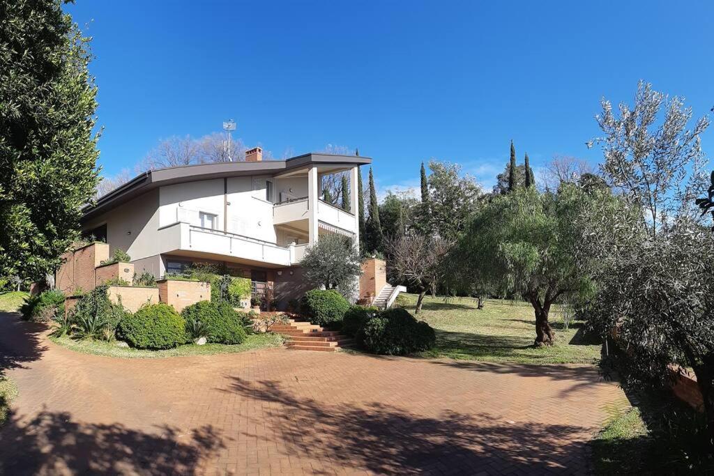 The building in which the holiday home is located