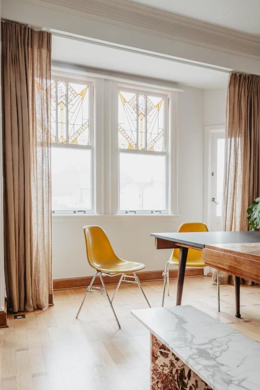 Posezení v ubytování Huis Hector Mechiels ROOM