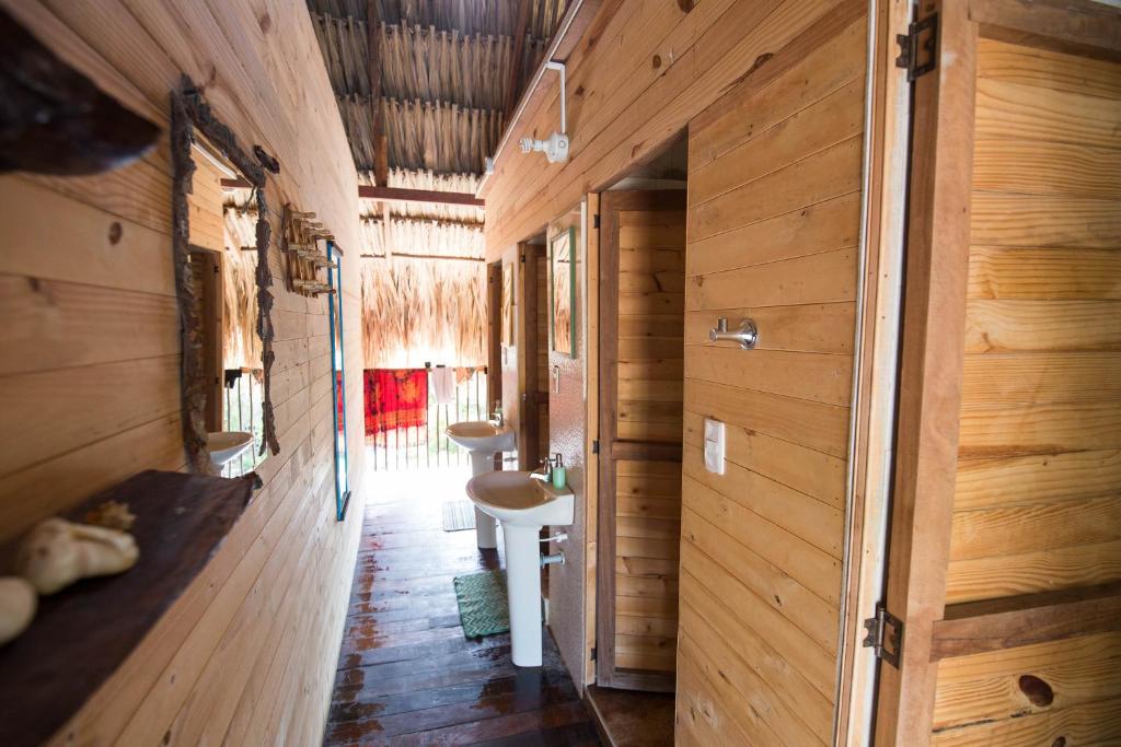 Gambar di galeri bagi Bella Flor Hostel Palomino di Palomino