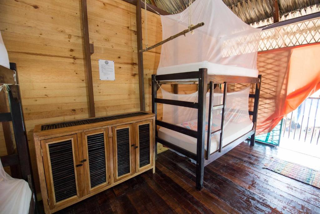 Katil atau katil-katil dalam bilik di Bella Flor Hostel Palomino