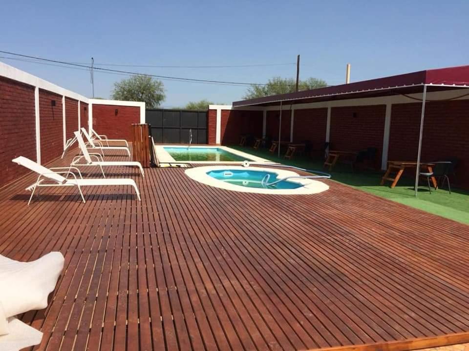 Hotel Alojamiento Raque-Lito