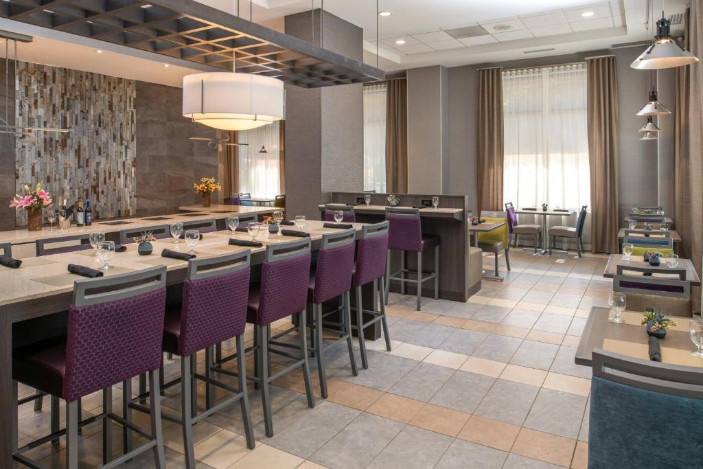 Restaurace v ubytování SpringHill Suites Seattle Downtown, South Lake Union
