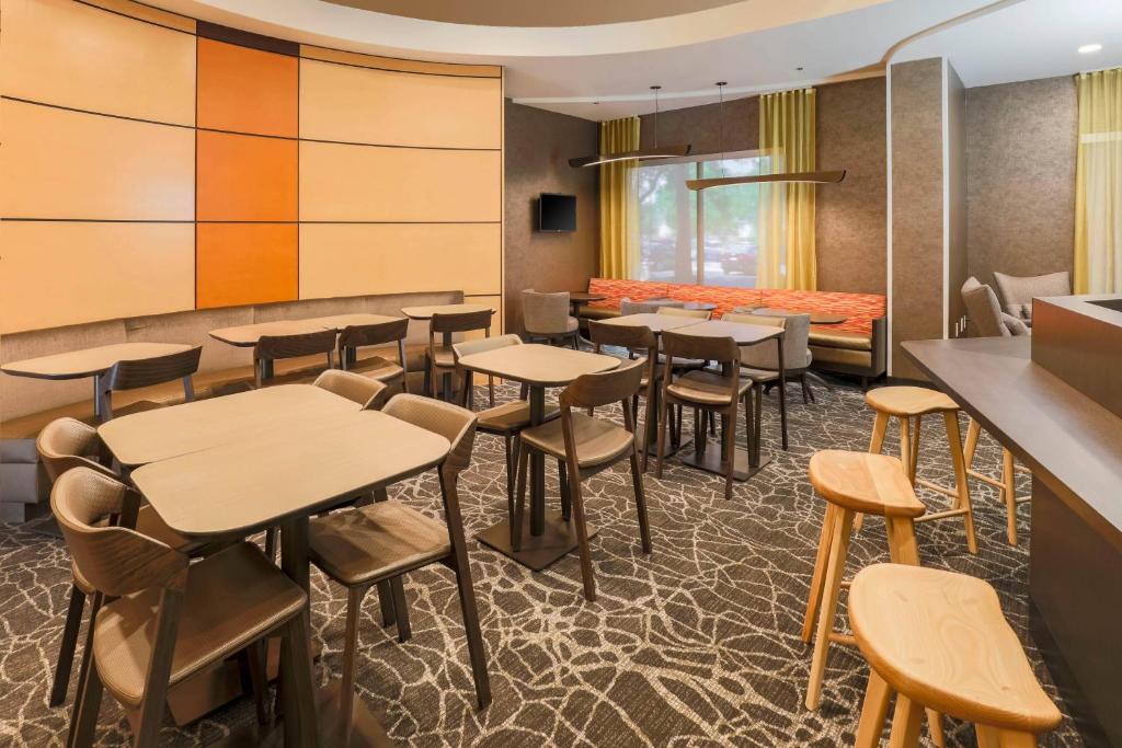 Posezení v ubytování SpringHill Suites by Marriott Yuma