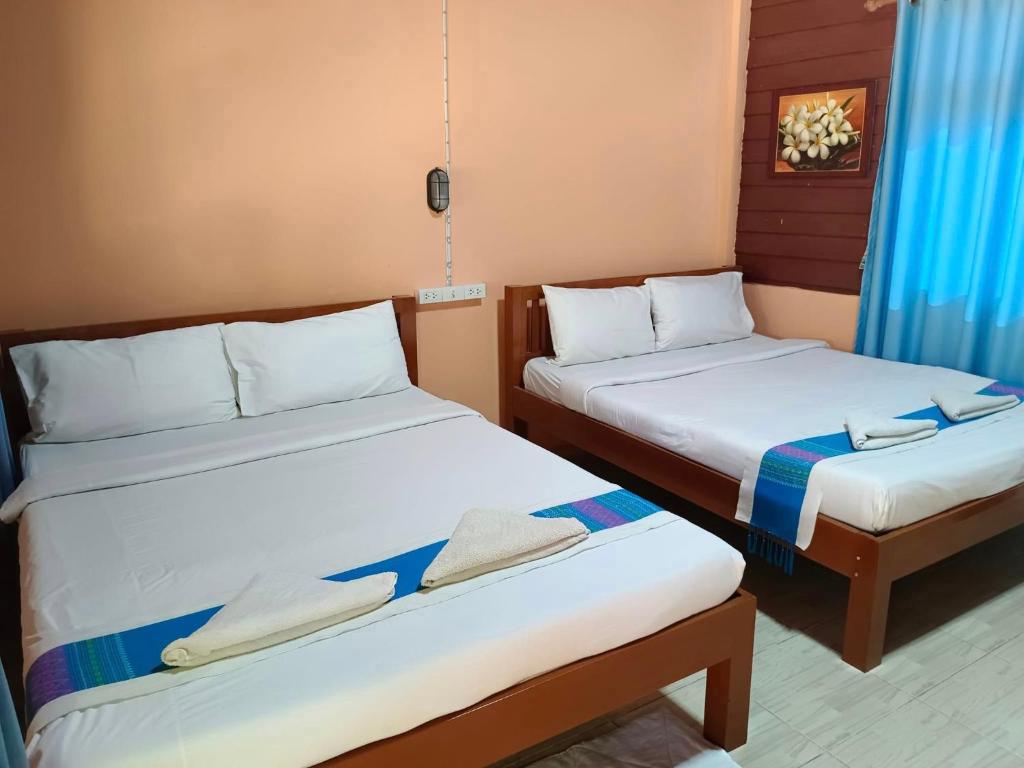 ต้นพร้าวรีสอร์ท Ton prao Resort - Double Or Twin Room With Bathroom