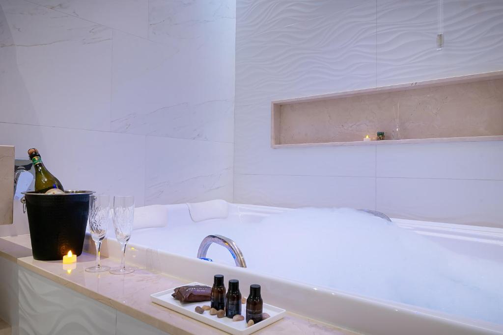 Joia Rara Pousada - King Room With Spa Bath