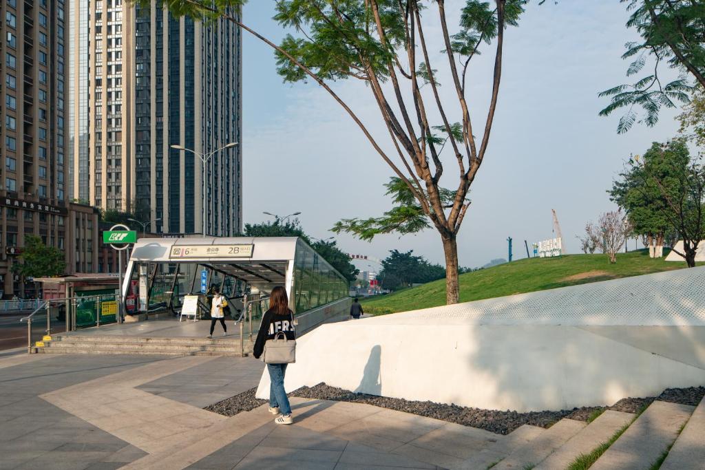 Tetamu yang menginap di Wuyu Hotel, Smart Park & Happy Valley Jinshansi Metro