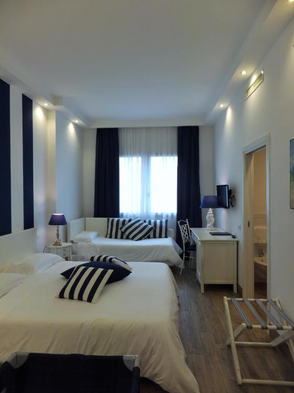 Hotel Nautilus - Standard Triple Room