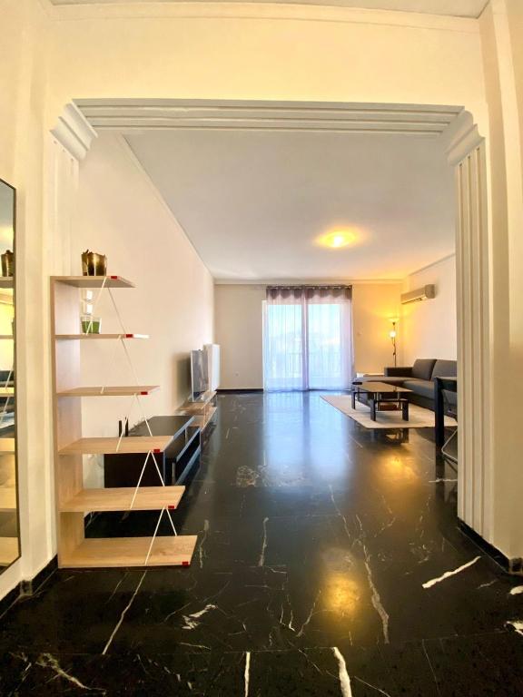Apartment Voula 2 Bedroom Top Floor, Athens, Greece