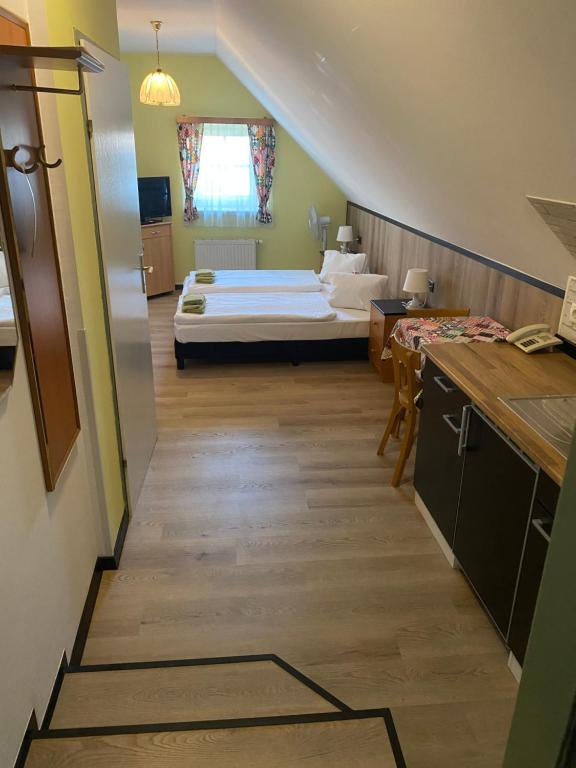 Postel nebo postele na pokoji v ubytování Pension - Alt - Strassgang