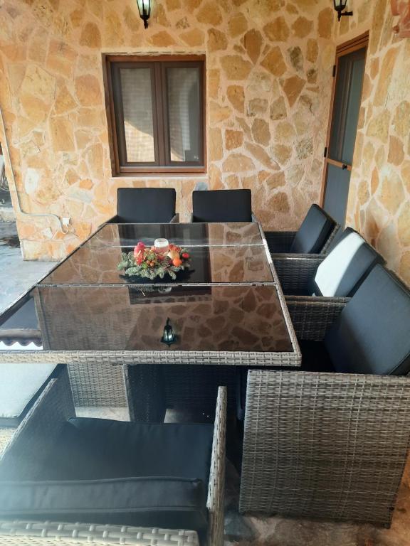 Istumisnurk majutusasutuses Marathon VS LUXURY VILLA