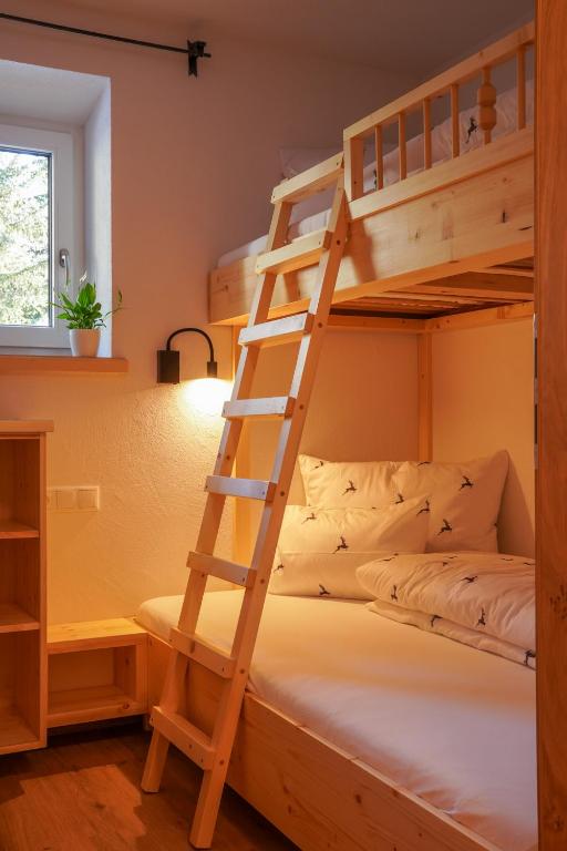 Postel nebo postele na pokoji v ubytování Appartementhaus Bergkristall
