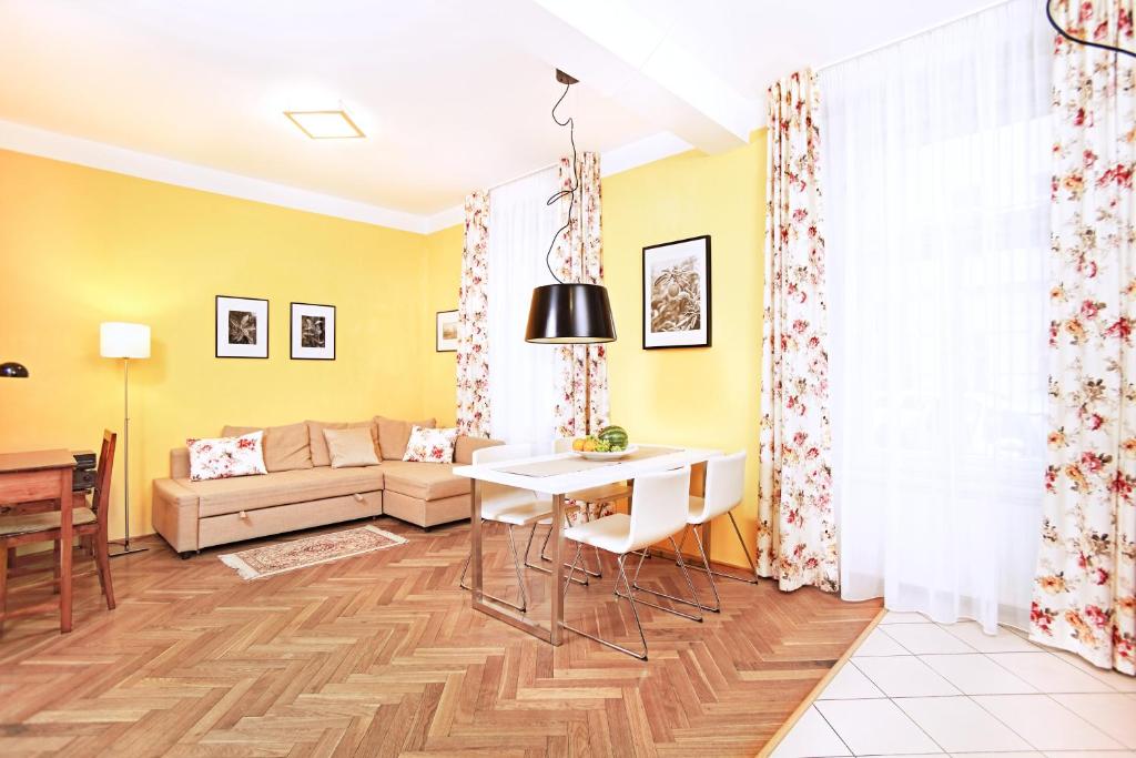 Zdjęcie z galerii obiektu Modern Apartment - Prague Centre w Pradze