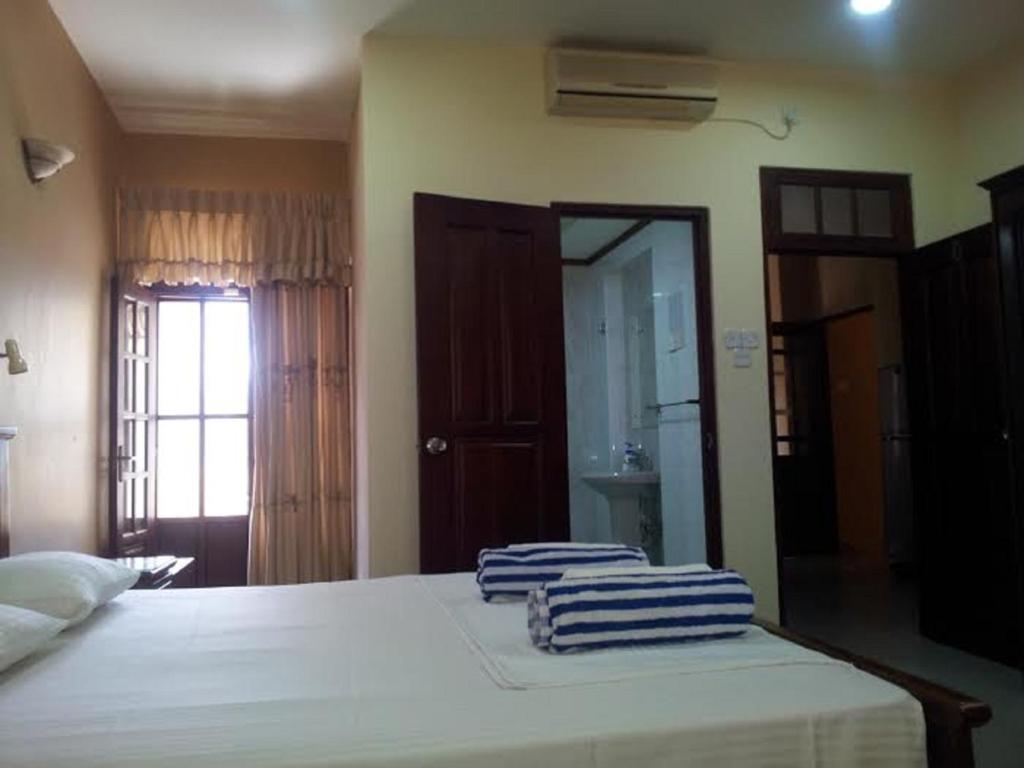 Janishi Residencies - Deluxe Double Room With Balcony And Sea View