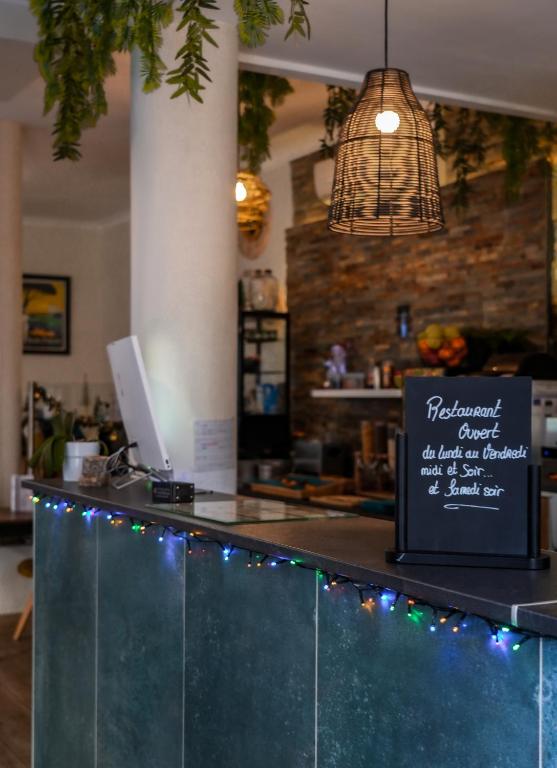 Certifikát, hodnocení, plakát nebo jiný dokument vystavený v ubytování Celenya Hôtel