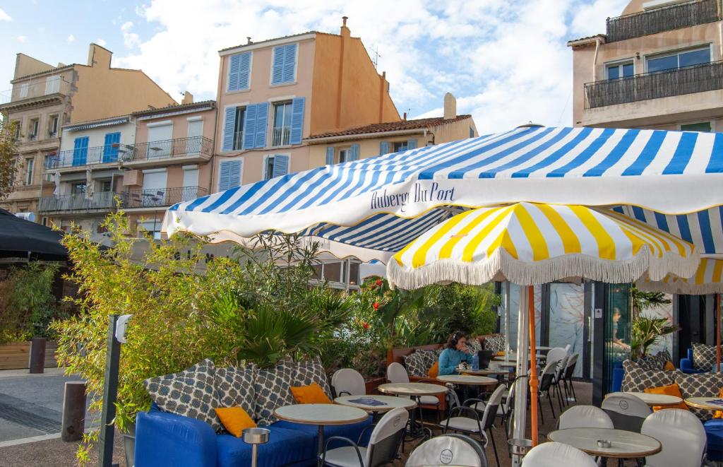 Fotografie z fotogalerie ubytování Appartement sur le port vue Mer v destinaci Bandol