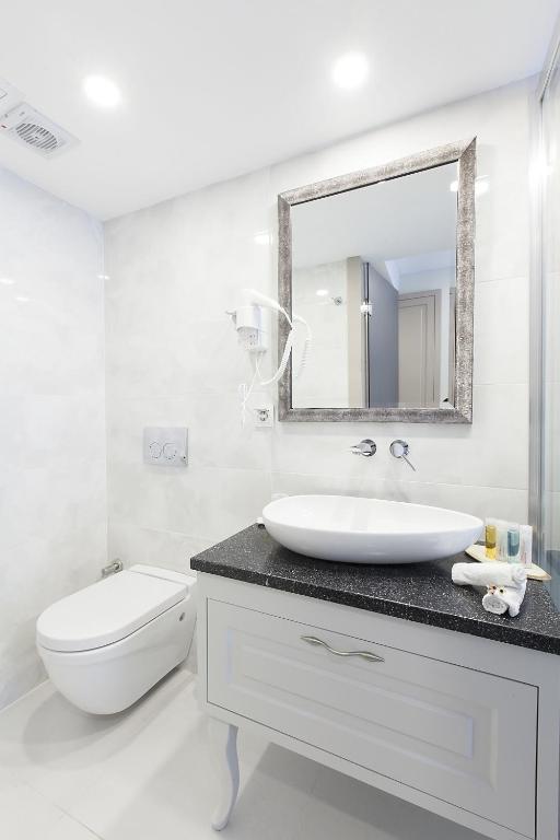 Koupelna v ubytování Perla Galata Hotel