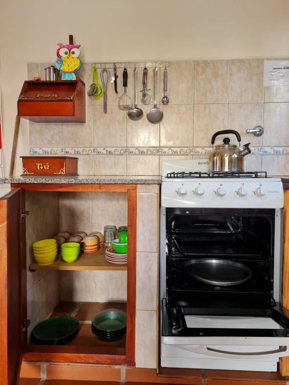 Kuchyň nebo kuchyňský kout v ubytování Cabañas Jacy