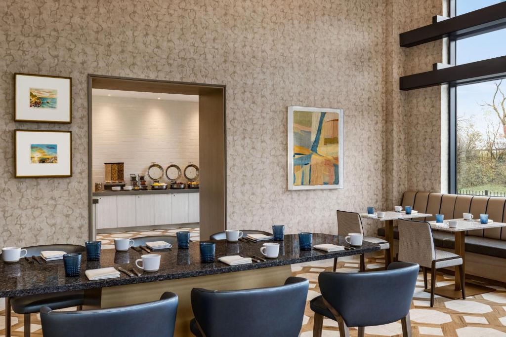 Marriott New York JFK Airport photo
